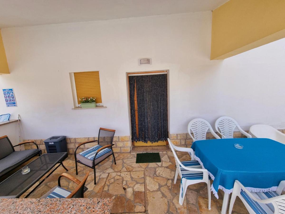 Ara-Zarok Villa Baška Exteriör bild